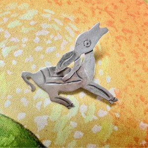 Vintage Mexico 925 Sterling Silver Taxco‎ Etched Movable Head Donkey Brooch Pin